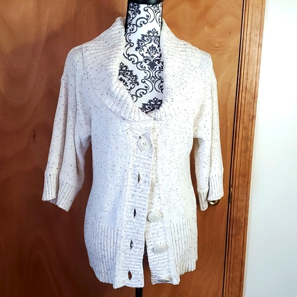 Cato Sweaters - Cato Woman's Sweater EUC